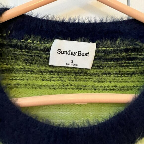 Aritzia Sunday Best Sweater Womens S Eyelash Fuzzy Stripe Crop Long Sleeve - Picture 4 of 6